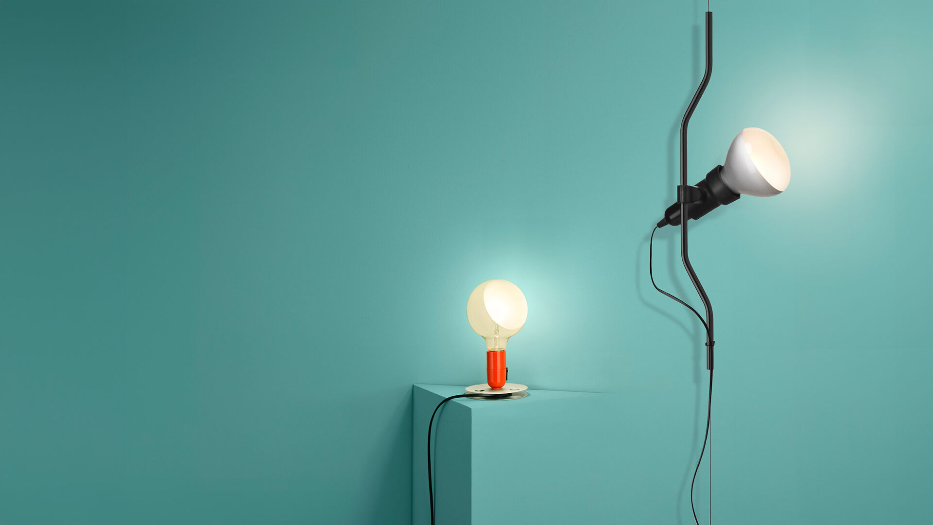 Iconic Gift promo receive a Lampadina or Parentesi as a gift Flos